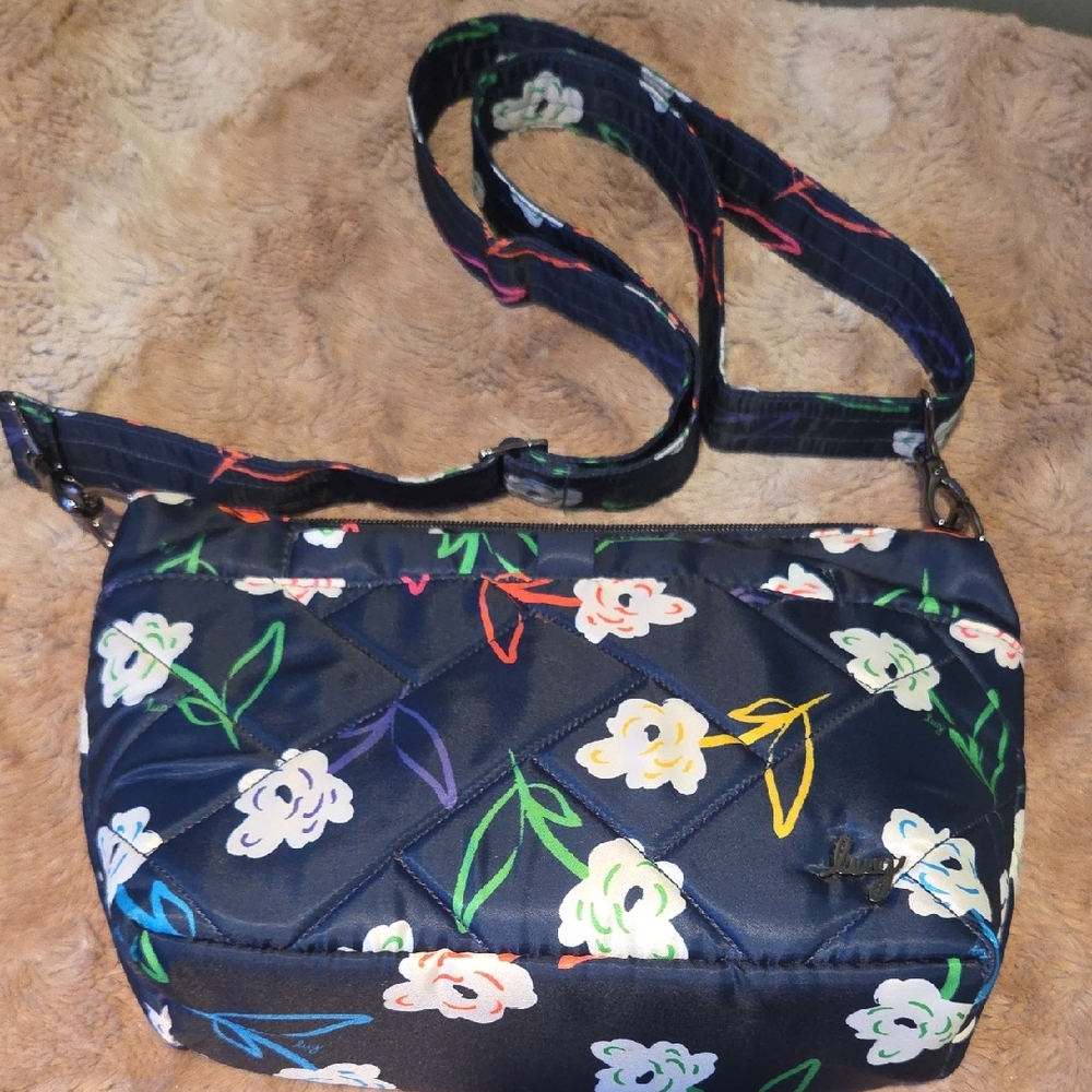 LUG FLARE Crossbody Bag